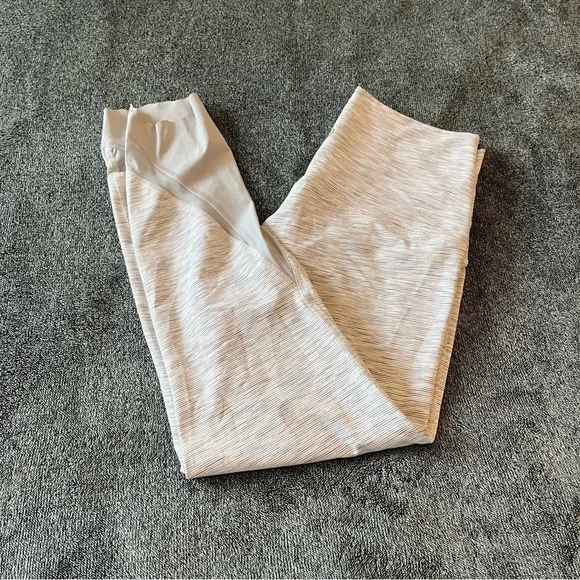 Lululemon Wunder Under Crop High-Rise *Roll Down Scallop Full-On Luxtreme 23" - Picture 8 of 12